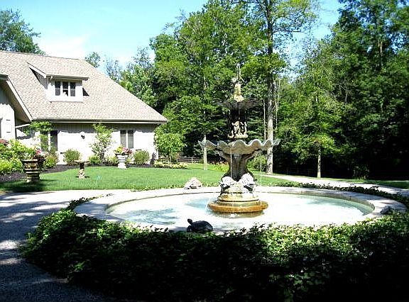 3rd image of 14414 Hunting Hills Dr