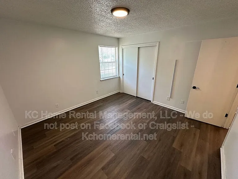 300 Osage St #B — Photo 14