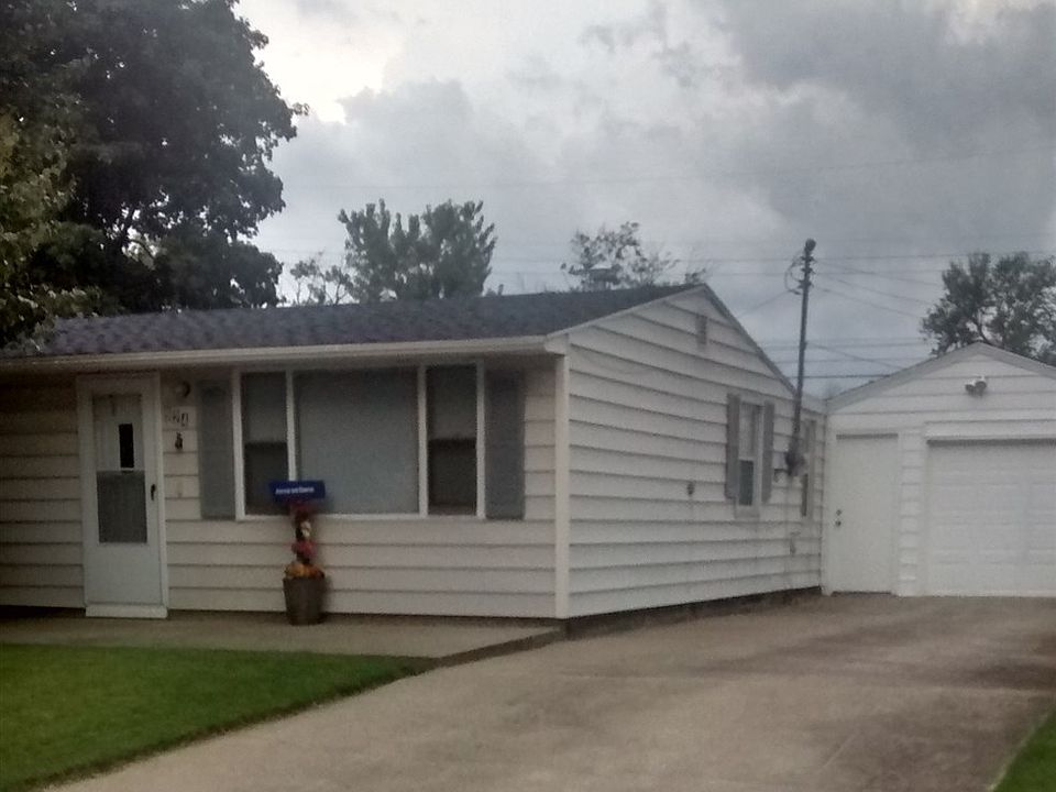 1st image of 924 Haverford Dr
