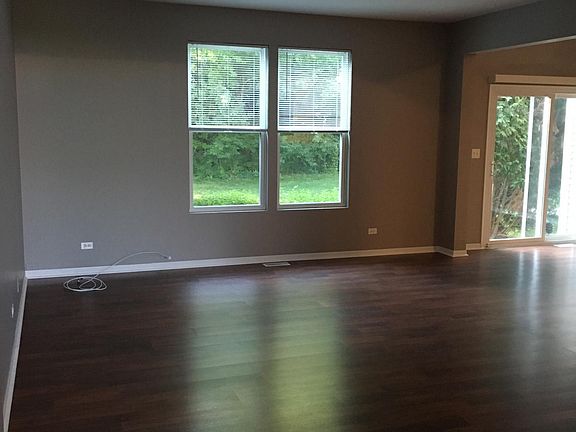 4th image of 1458 Yellowstone Dr