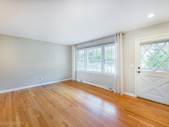 3rd image of 320 Deveron Cir