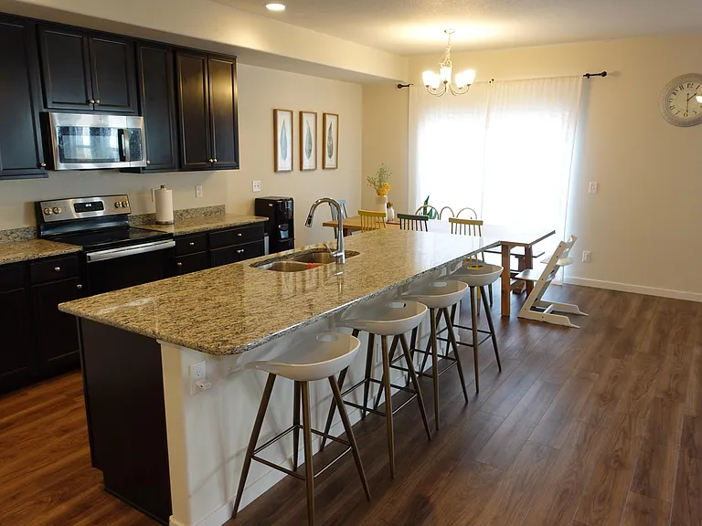10928 Ballona Dr — Photo 7