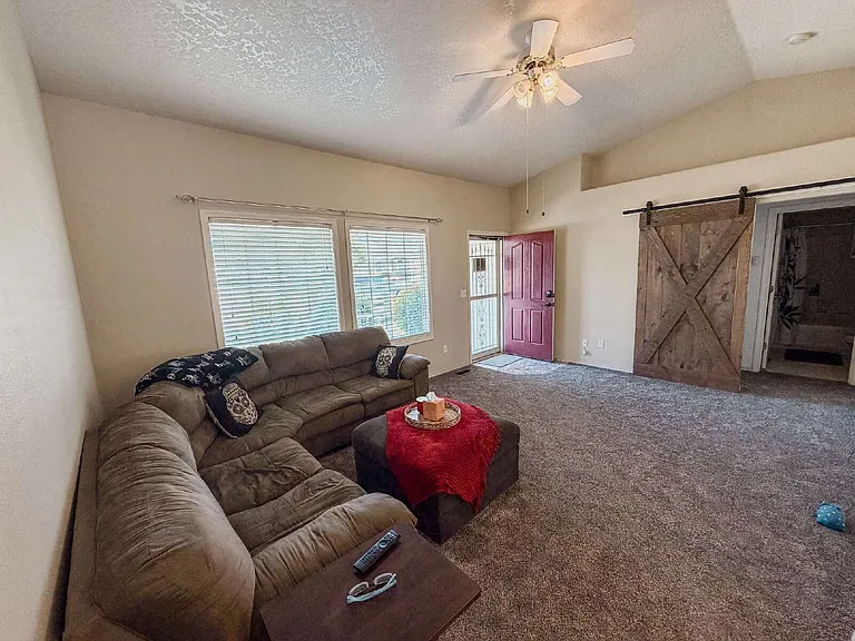 505 Lost Basin Ct — Photo 16