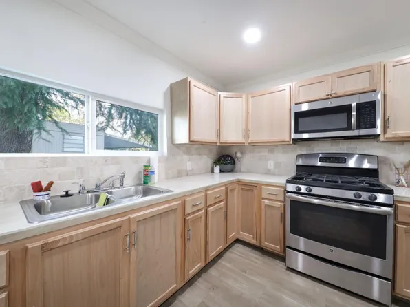 626 Hood Dr, Bakersfield, CA 93308