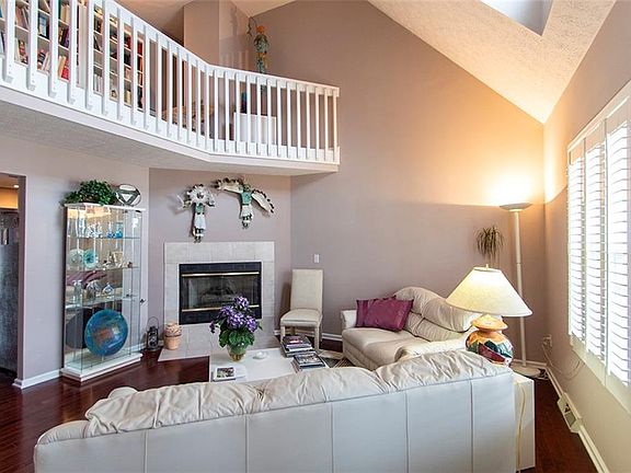 4th image of 74 High Point Dr Unit 83