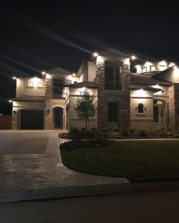1st image of 19206 S Frio River Cir