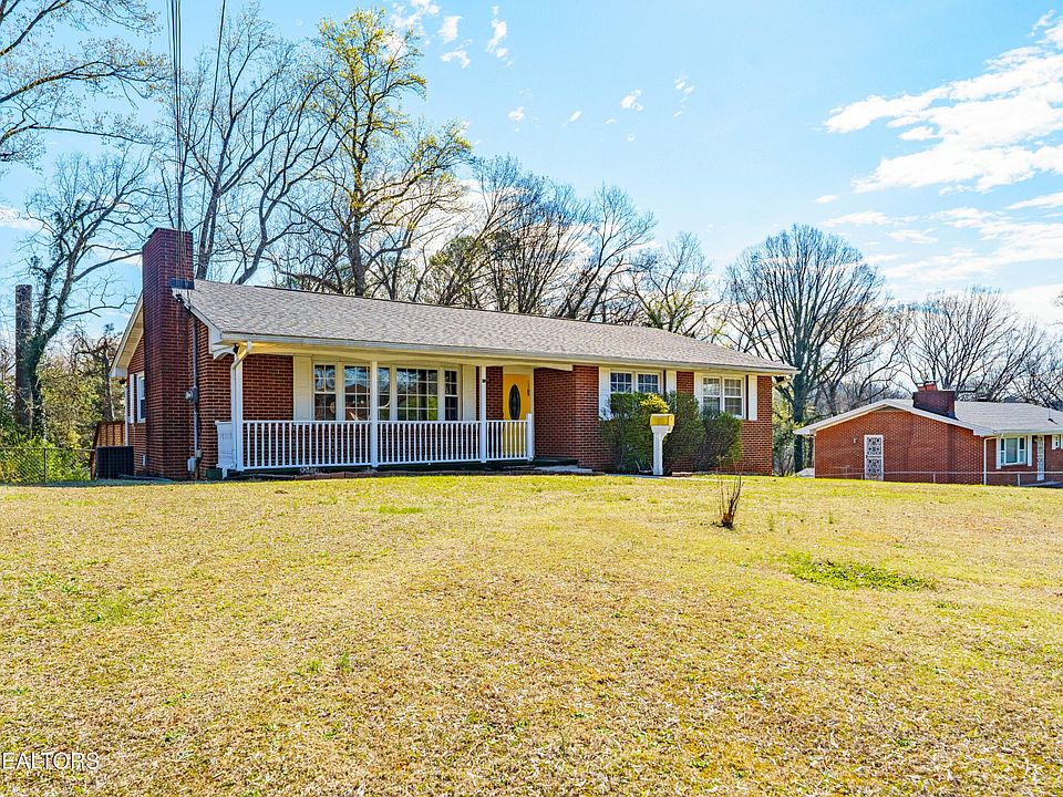 1st image of 1808 Woodhaven Dr