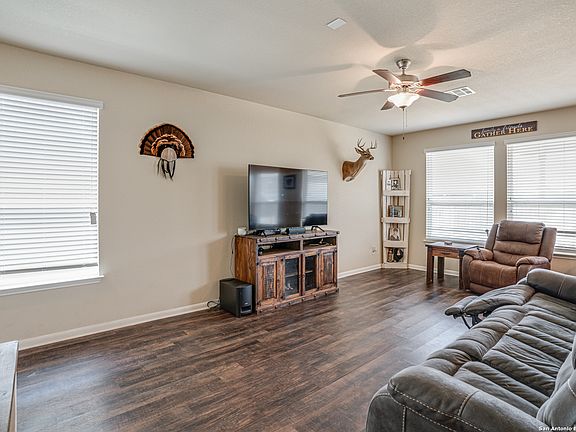 5th image of 429 MOONVINE WAY