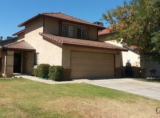 8209 Willowglen Dr, Bakersfield, CA 93311