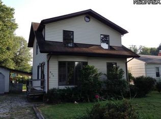 496 W Liberty St, Geneva, OH 44041