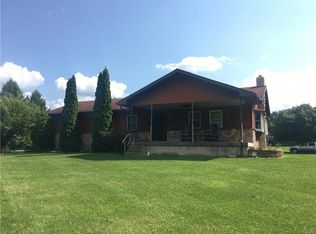 2200 Summer Mountain Rd, Palmerton, PA 18071
