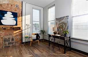 5th image of 1533 Elm St APT 2