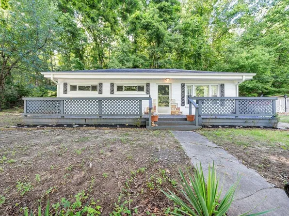 2215 Wildwood Rd, Salem, VA 24153