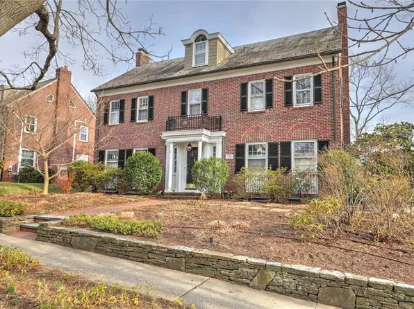 131 Laurel Ave, Providence, RI 02906