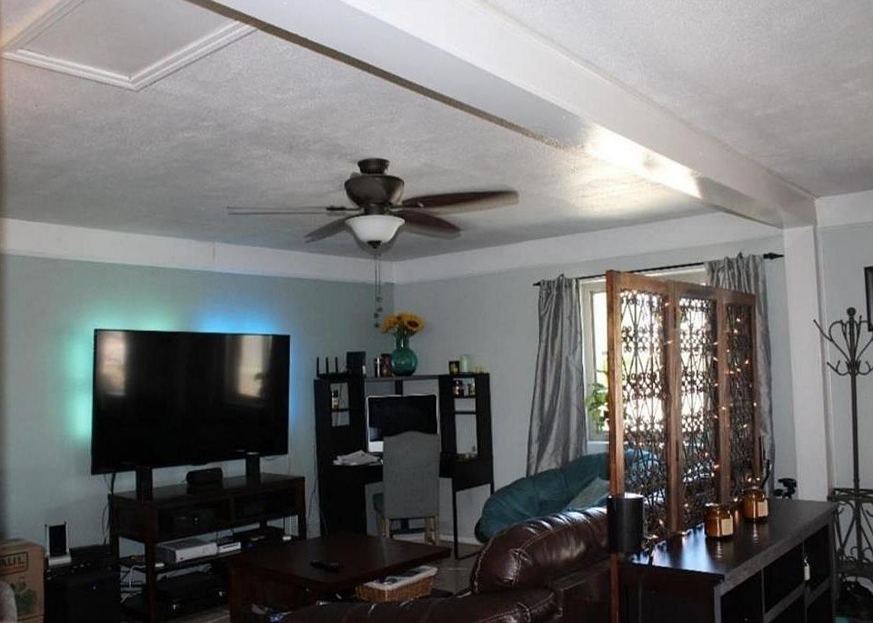 2nd image of 7920 Basswood Ave