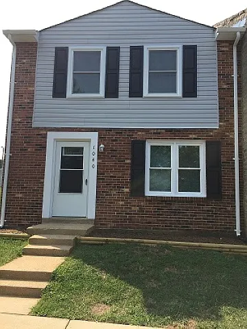 1040 Wicklow Dr — Photo 5