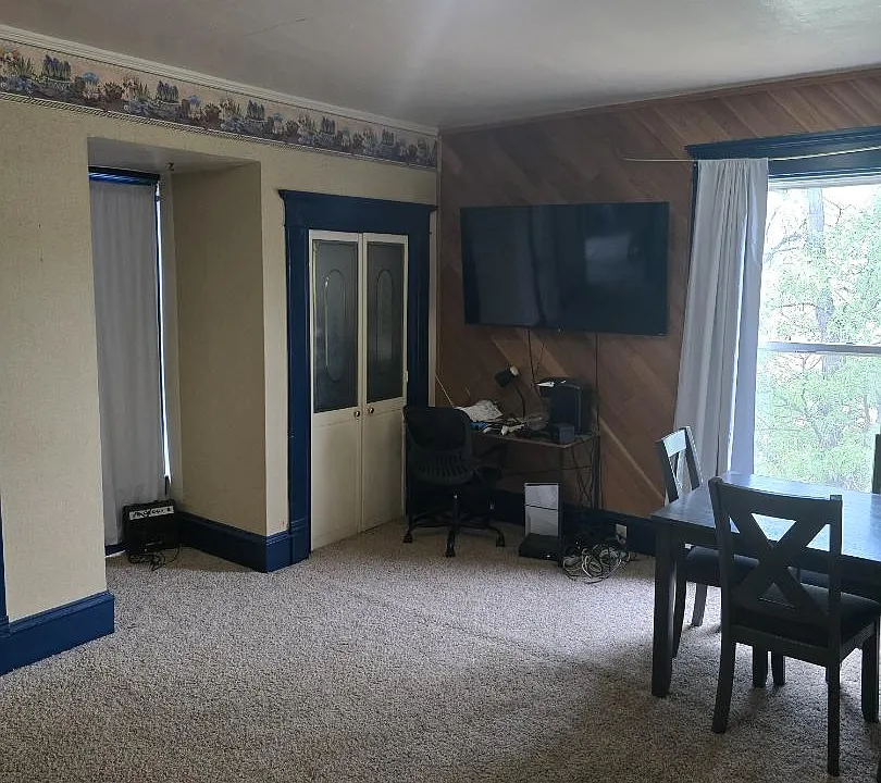 706 South St #1