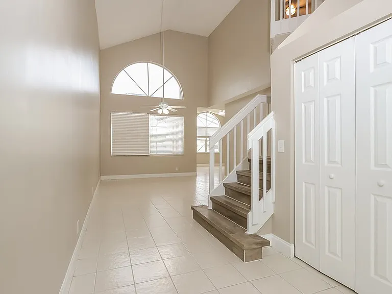7673 Springfield Lake Dr — Photo 4