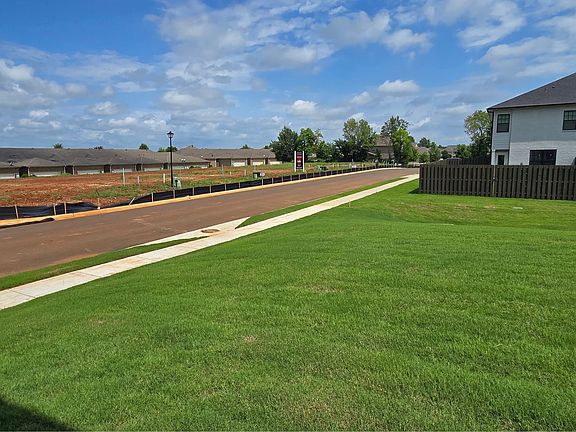 5th image of 71 She Oak Dr