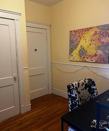 Entrance hall way