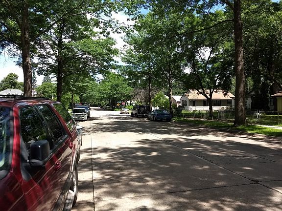 5th image of 4537 Penn Ave N