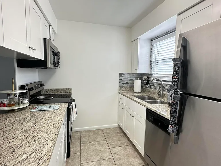 2105 Wharf Ln — Photo 6