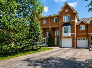 102 Royal Chapin Cres, Richmond Hill, ON L4S2A8