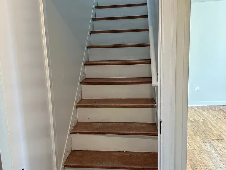 1560 Robert St — Photo 19
