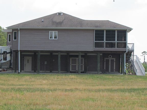 A PLACE TO PARK THE BOAT IN 