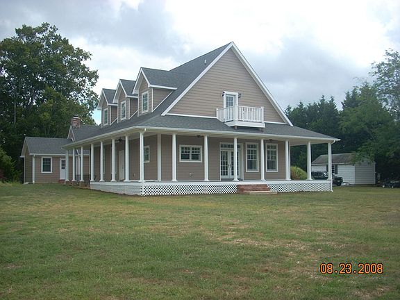 Rear view from Solomons Island Rd