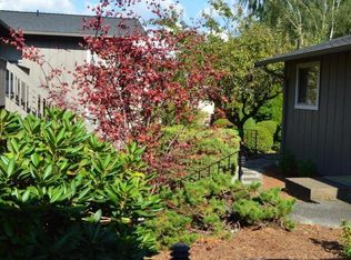 10000 SE 6th St APT A3, Bellevue, WA 98004