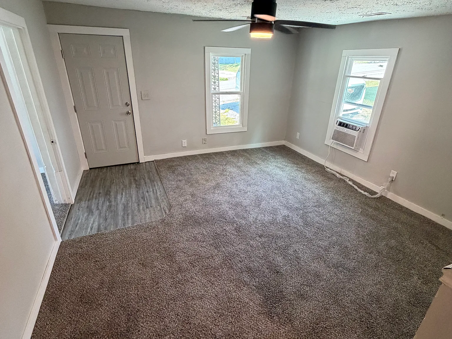 2 bed, 950 sqft, $1,450 — Photo 4