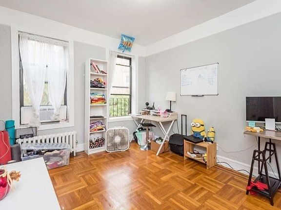 5th image of 28-31 34th St #X42