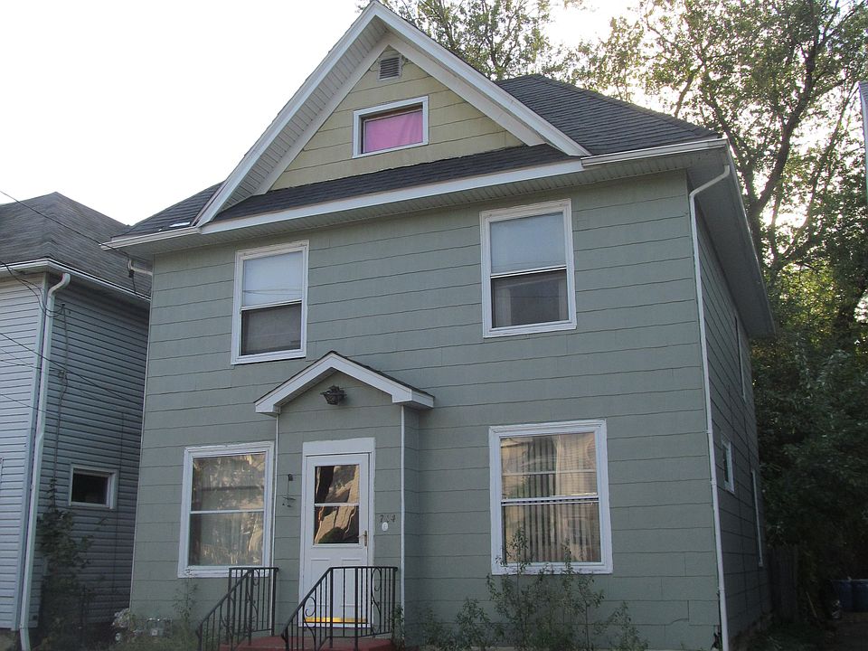 2nd image of 714 Plum St