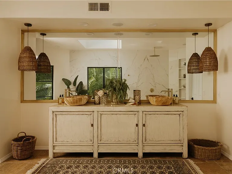 4909 Woodley Ave — Photo 23