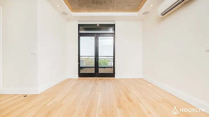 Rented by Nooklyn NYC LLC | media 70