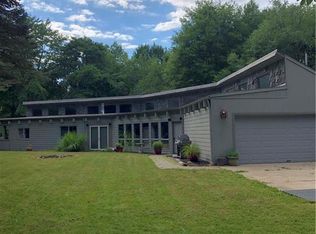 7909 Risden Rd, Vermilion, OH 44089