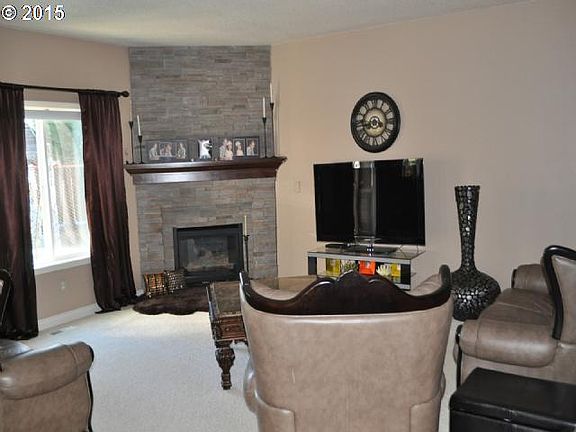 5th image of 2601 NE 166th Pl