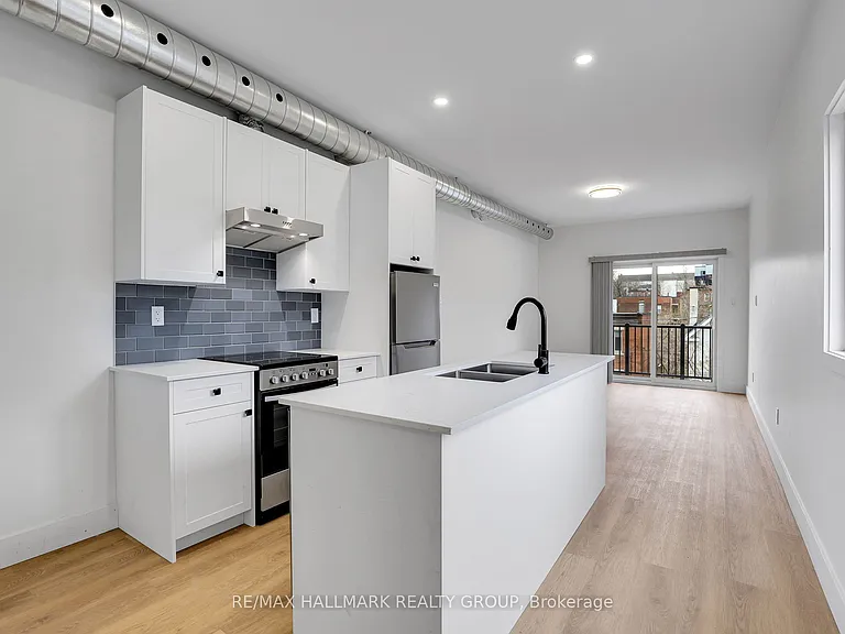 109 Russell Ave #4 — Photo 4