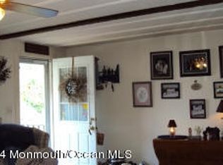 6 Wren Ct, Whiting, NJ 08759