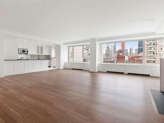 3rd image of 200 E 66th St APT C1605