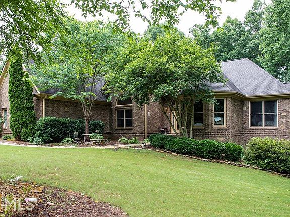 3rd image of 70 Fountainhead Dr #0