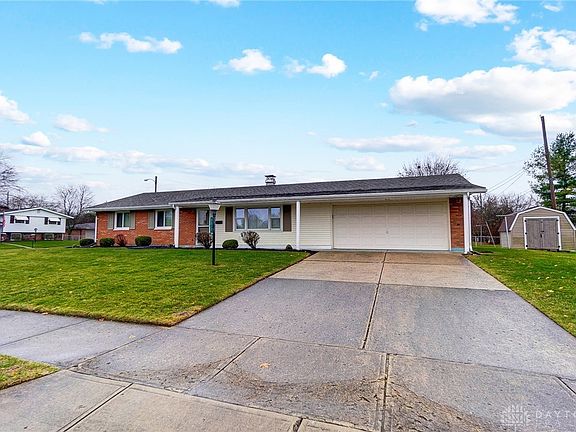 3rd image of 3017 Sherwood Park Dr