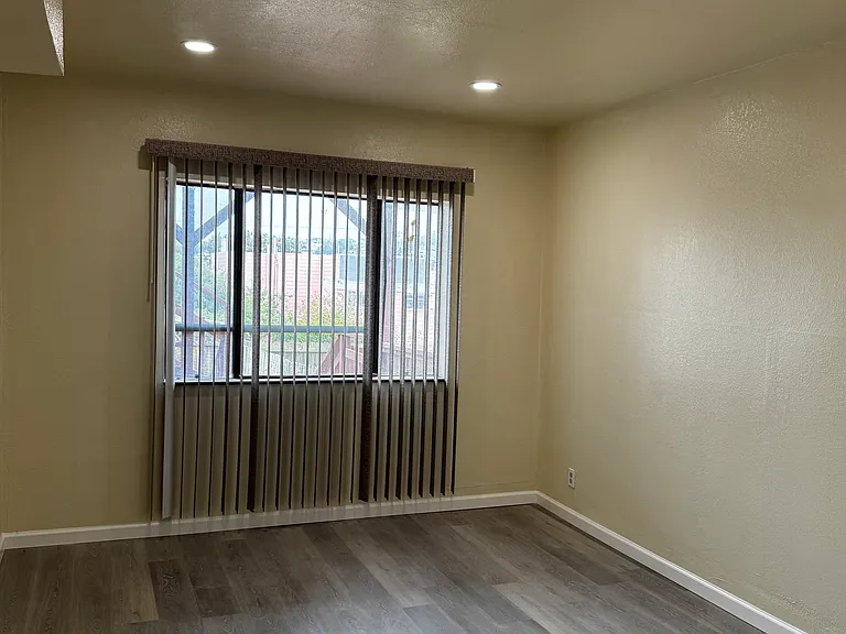 231 Lobos St #B — Photo 8