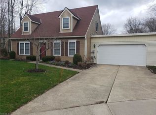 2239 Pine Tree Ln, Twinsburg, OH 44087