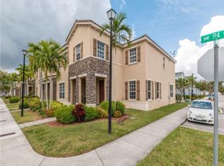 17085 SW 94th Way, Miami, FL 33196