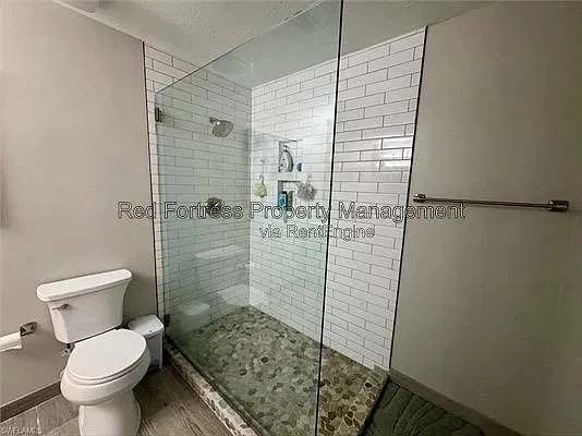 3 bed, 2.0 bath, 1174 sqft, $2,899 — Photo 4