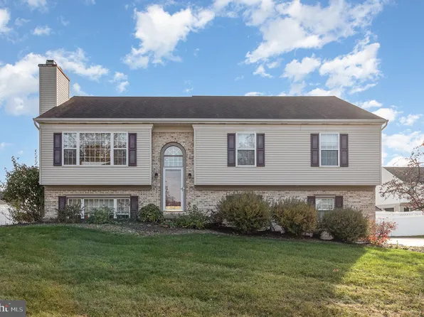 50 Rye Ln, Palmyra, PA 17078
