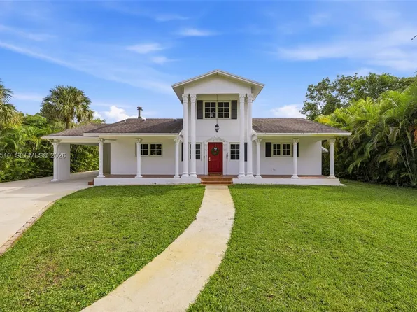 740 E Country Club Cir, Plantation, FL 33317