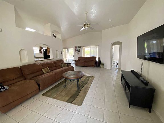 4th image of 10606 E 35th Pl
